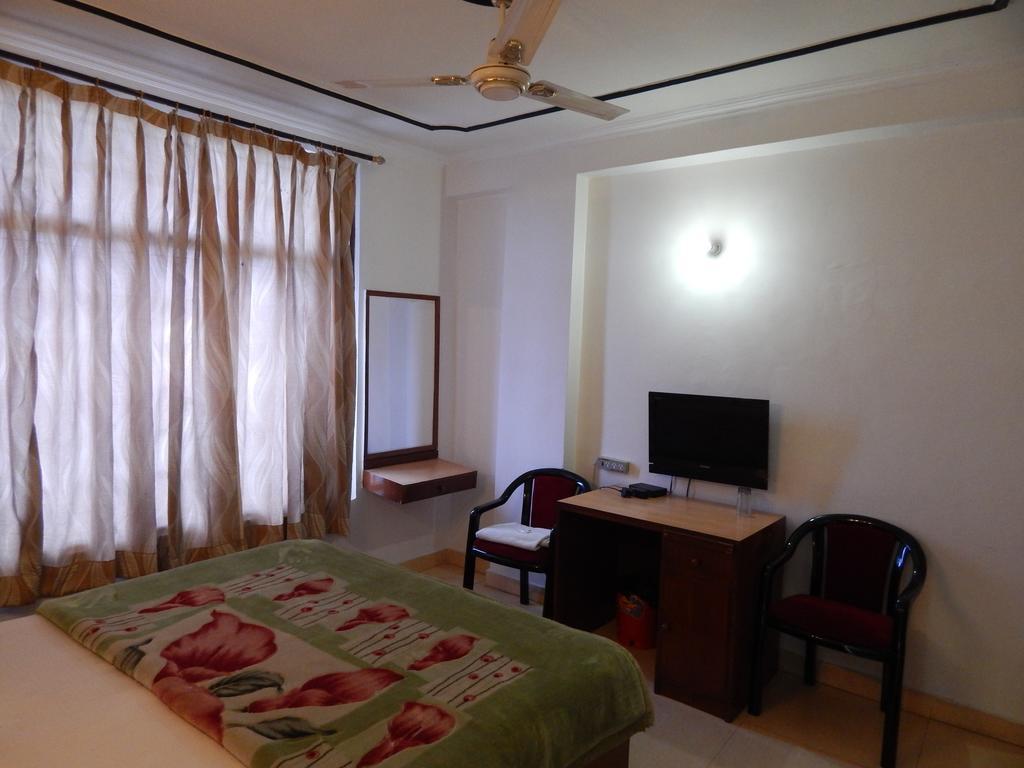 Airport Hotel Paradise International Nové Dillí Pokoj fotografie